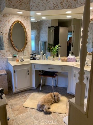 4401 Camelot Place, Bakersfield, CA 93301