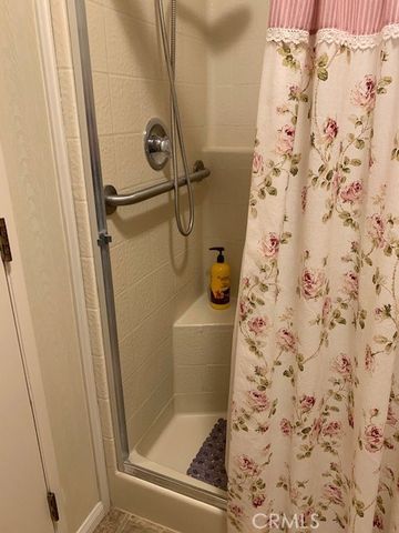 4401 Camelot Place, Bakersfield, CA 93301