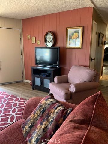 4401 Camelot Place, Bakersfield, CA 93301