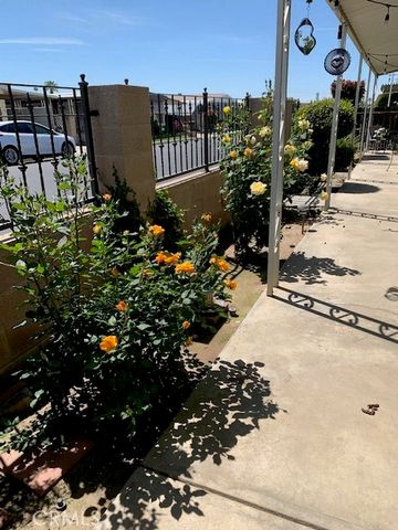 4401 Camelot Place, Bakersfield, CA 93301