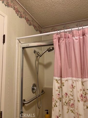 4401 Camelot Place, Bakersfield, CA 93301