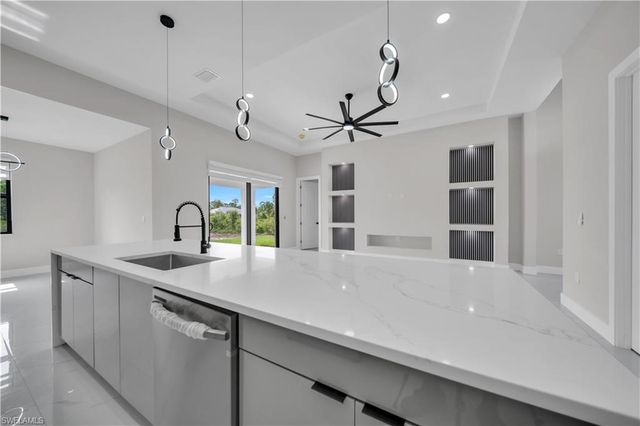 3318 29th ST SW, Lehigh Acres, FL 33976