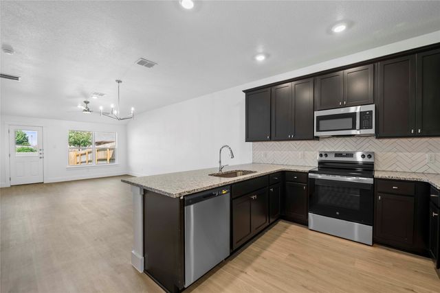 1122 College Avenue, Troy, TX 76579