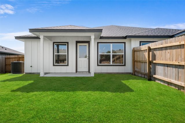 1122 College Avenue, Troy, TX 76579