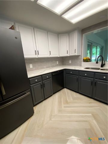 11501 Salado Springs Circle, Salado, TX 76571