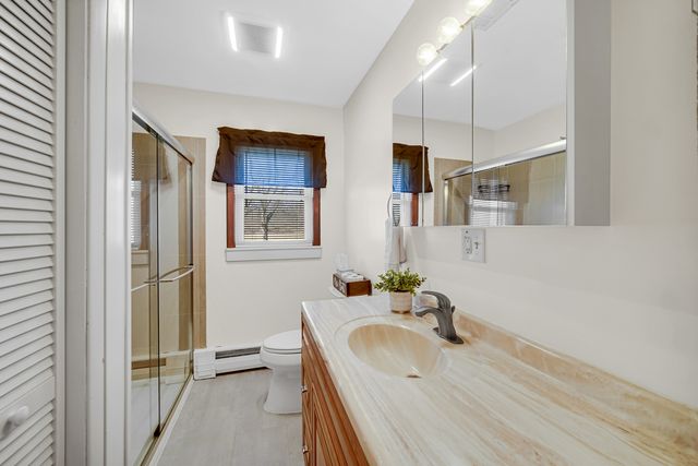 3709 Hawthorne Street, Harvard, IL 60033