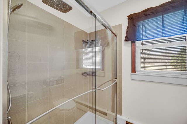 3709 Hawthorne Street, Harvard, IL 60033