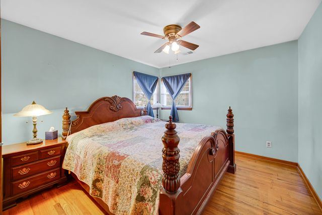 3709 Hawthorne Street, Harvard, IL 60033