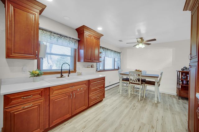 3709 Hawthorne Street, Harvard, IL 60033