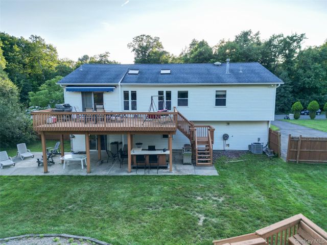 3 Aron Court, Spring Valley, NY 10977