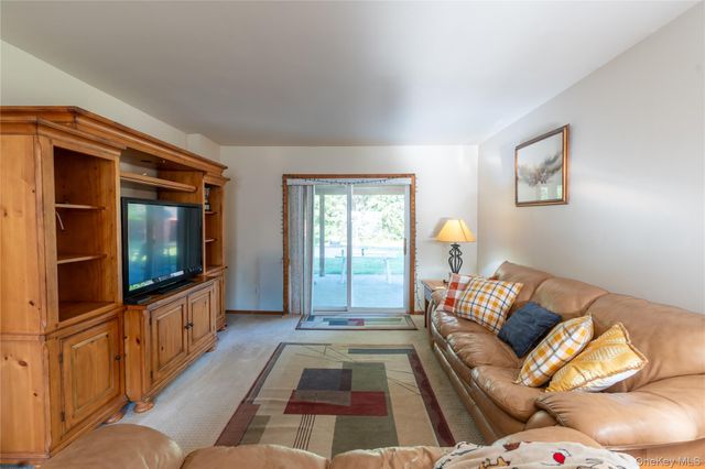 3 Aron Court, Spring Valley, NY 10977