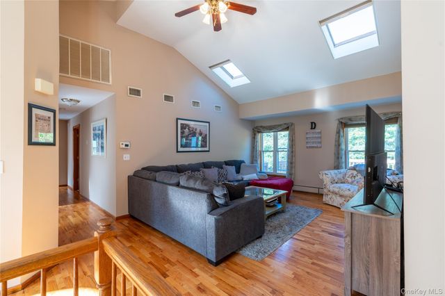 3 Aron Court, Spring Valley, NY 10977