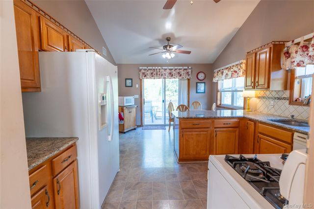 3 Aron Court, Spring Valley, NY 10977