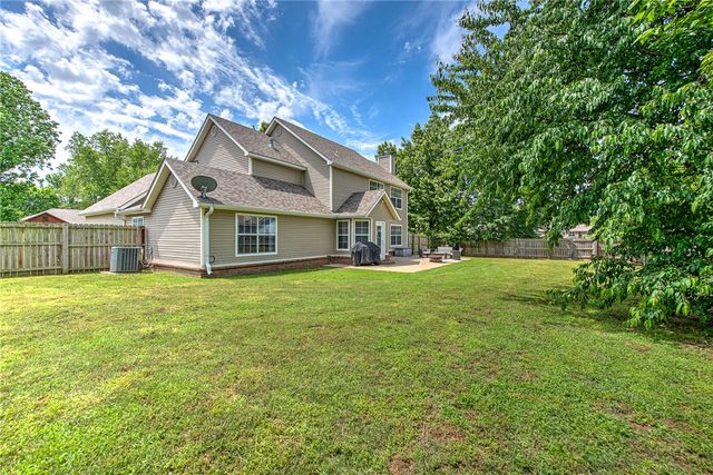 118 Birch Street, Centerton, AR 72719