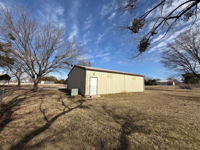 103980 S 3400 Road, Meeker, OK 74855