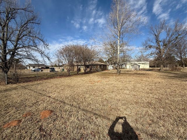 103980 S 3400 Road, Meeker, OK 74855