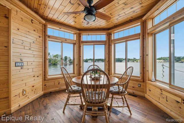 51 Crescent Avenue, Lake Orion Village, MI 48362
