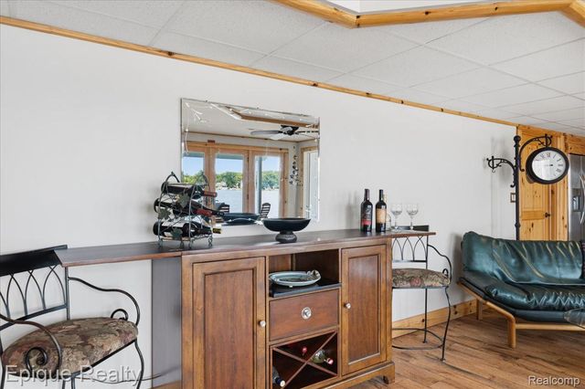 51 Crescent Avenue, Lake Orion Village, MI 48362