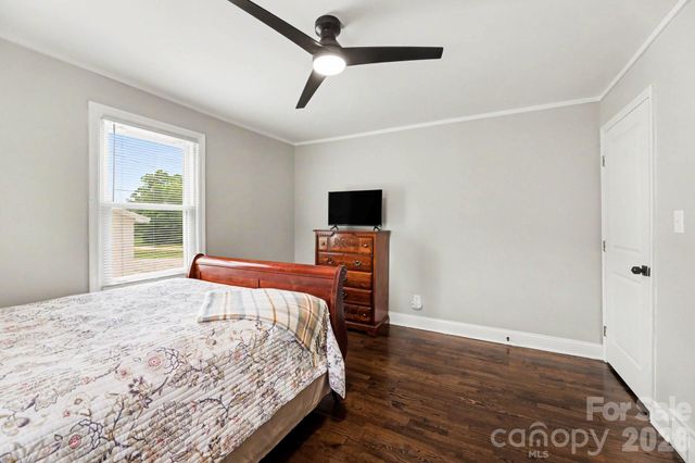 2724 Union Cross Church Road, Yadkinville, NC 27055