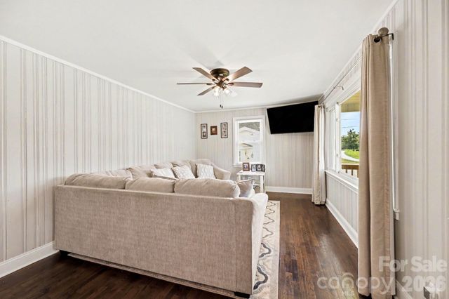 2724 Union Cross Church Road, Yadkinville, NC 27055