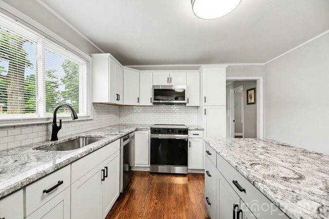 2724 Union Cross Church Road, Yadkinville, NC 27055