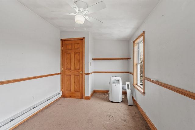 48 Saratoga St, Lynn, MA 01902