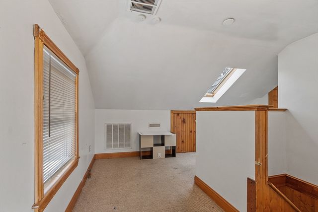 48 Saratoga St, Lynn, MA 01902