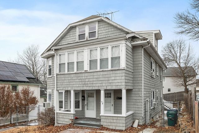 48 Saratoga St, Lynn, MA 01902