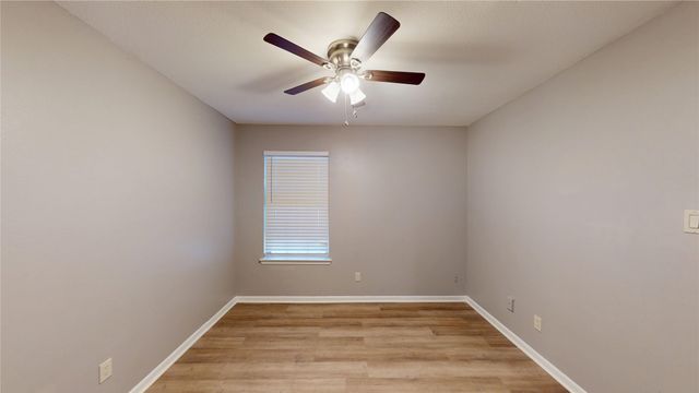 3322 Meadowlark Lane, Denton, TX 76209