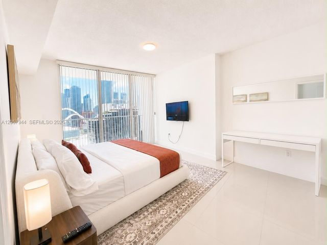 1750 N Bayshore Drive 3010, Miami, FL 33132