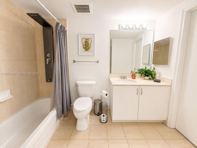 1750 N Bayshore Drive 3010, Miami, FL 33132
