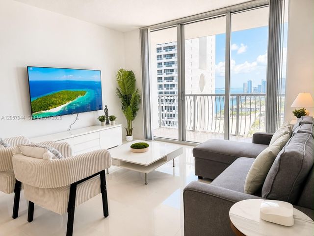 1750 N Bayshore Drive 3010, Miami, FL 33132