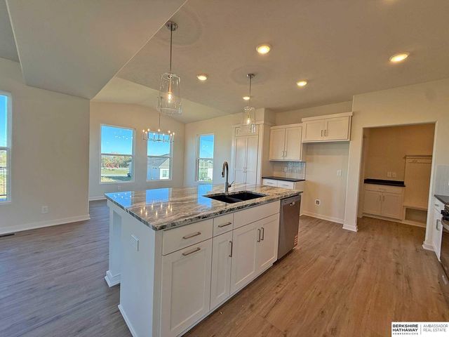 19814 Cinnamon Street, Omaha, NE 68135