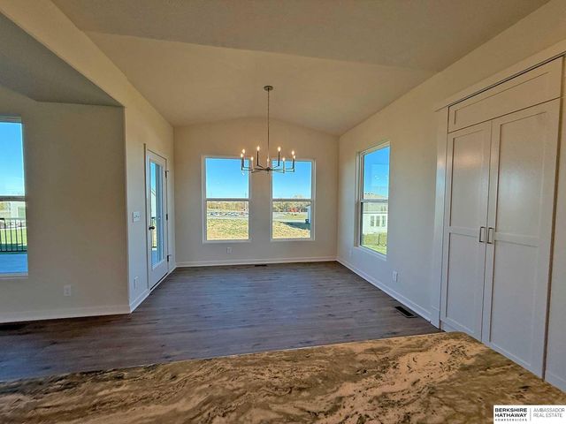 19814 Cinnamon Street, Omaha, NE 68135