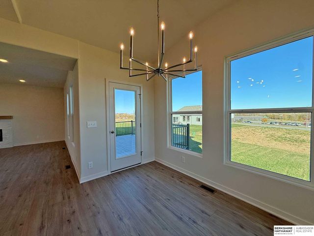 19814 Cinnamon Street, Omaha, NE 68135