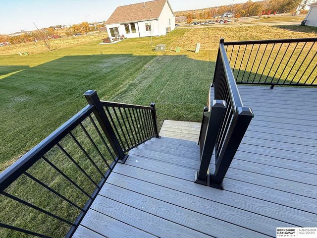 19814 Cinnamon Street, Omaha, NE 68135