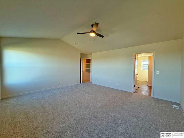 19814 Cinnamon Street, Omaha, NE 68135