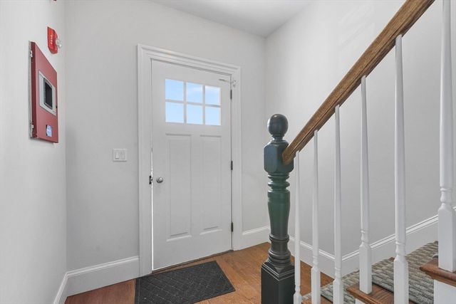 318 Princeton St 201, Boston, MA 02128