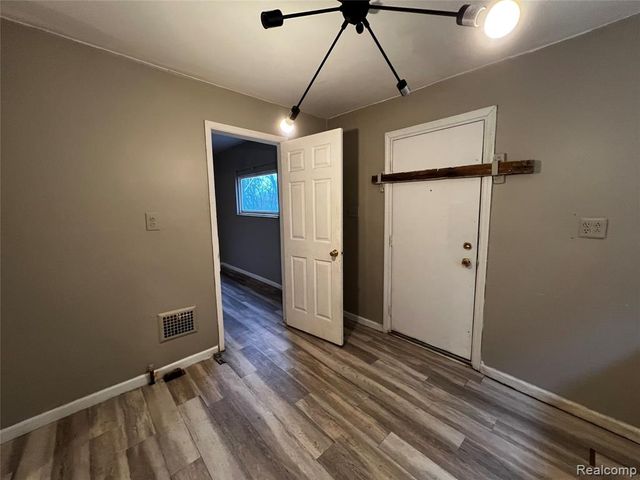 5180 Webb Street, Detroit, MI 48204