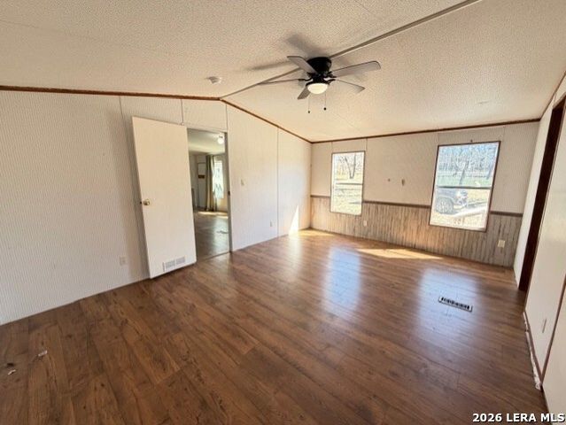 181 Oak Valley, La Vernia, TX 78121