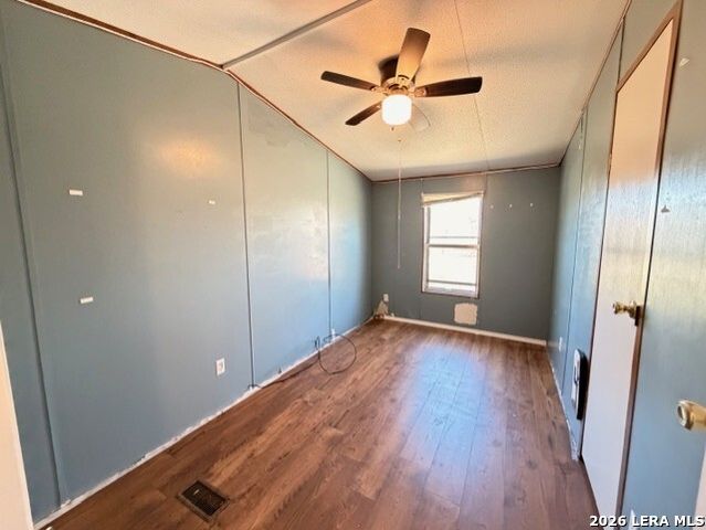 181 Oak Valley, La Vernia, TX 78121