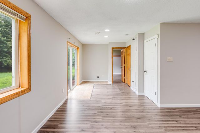 25736 18th Street W, Zimmerman, MN 55398