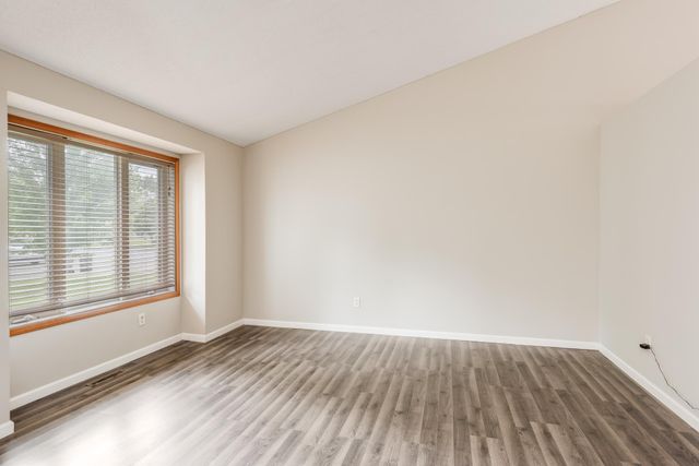 25736 18th Street W, Zimmerman, MN 55398