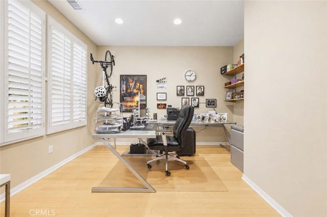 25441 Eagle Lane 140, Valencia, CA 91381