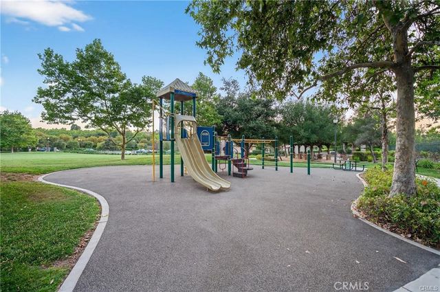 25441 Eagle Lane 140, Valencia, CA 91381