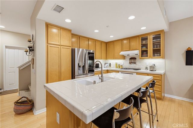 25441 Eagle Lane 140, Valencia, CA 91381