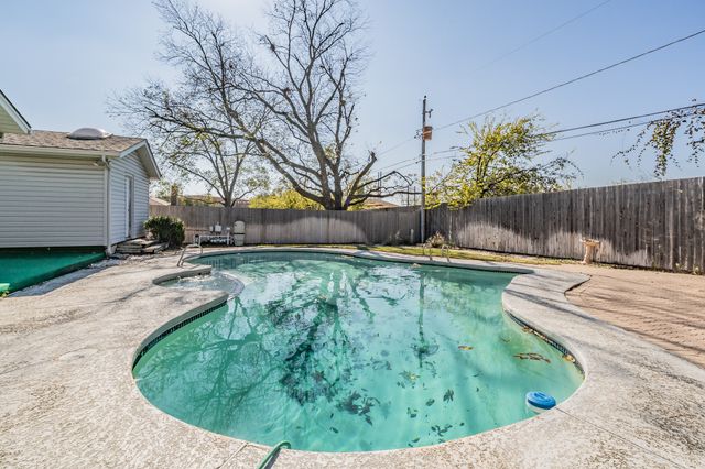 1914 Roosevelt Drive, Pantego, TX 76013