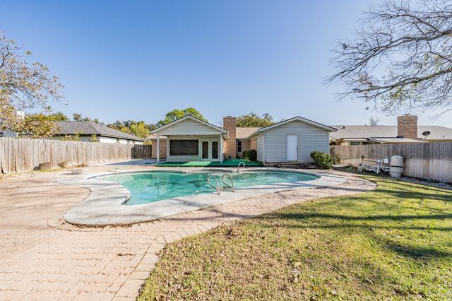 1914 Roosevelt Drive, Pantego, TX 76013