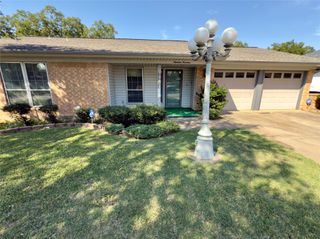1914 Roosevelt Drive, Pantego, TX 76013