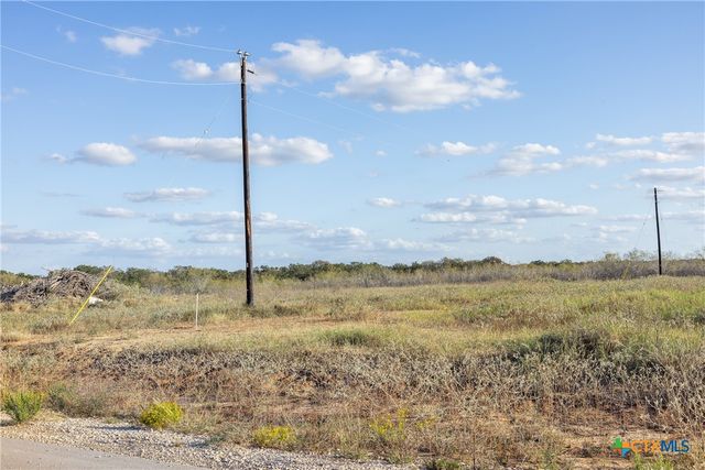 133 Sly Street, Dale, TX 78616